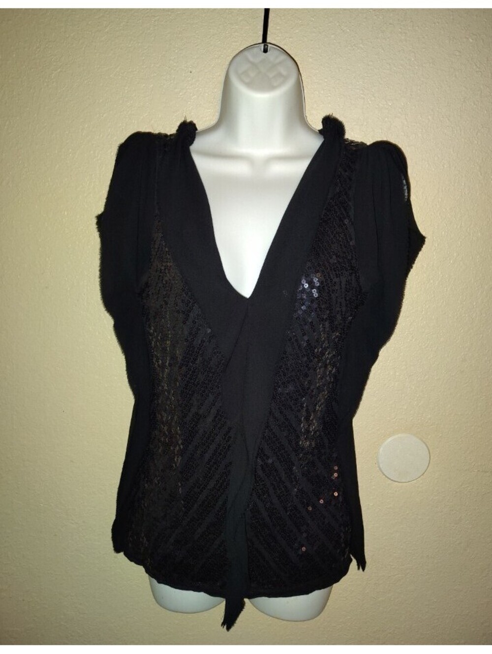 Monoreno Sequin Top